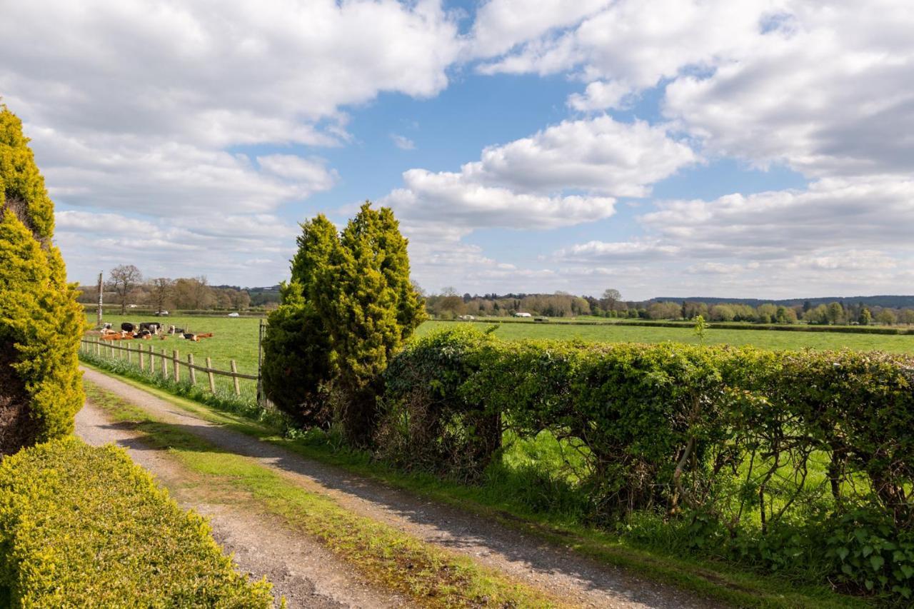 Tixall Manor Farm Stafford Eksteriør bilde